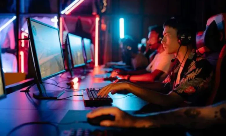 E-Sports Evolution: The Rise of Competitive Online Gaming